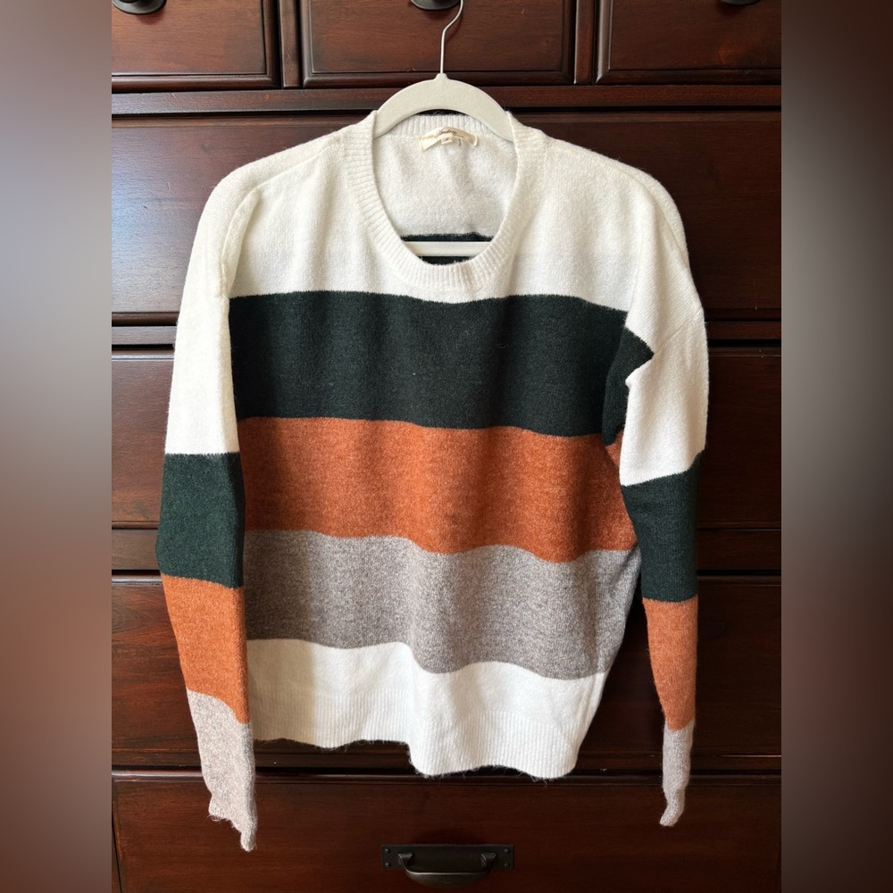 Color block women’s sweater